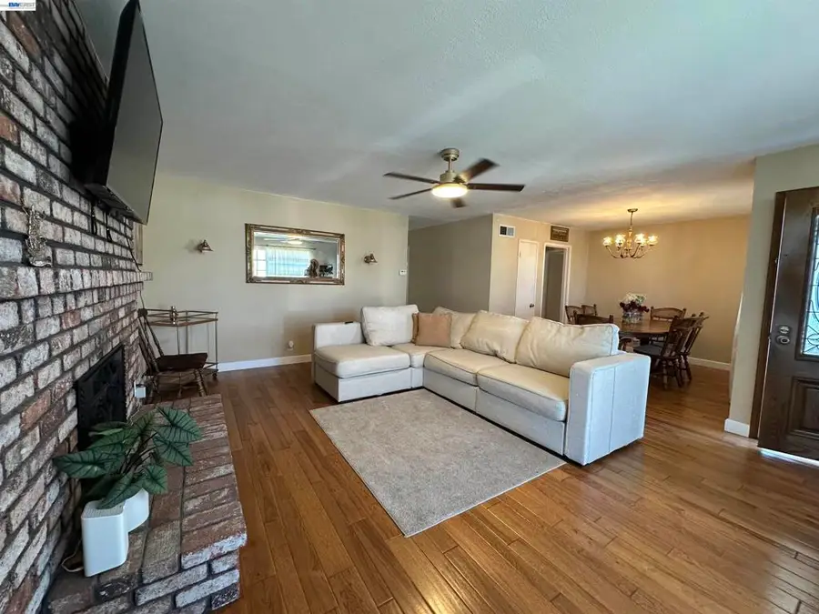 18567 Hunter Ave, San Lorenzo, CA 94541 - #2
