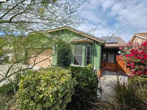 2607 Glow Rd, Riverbank, CA 95367