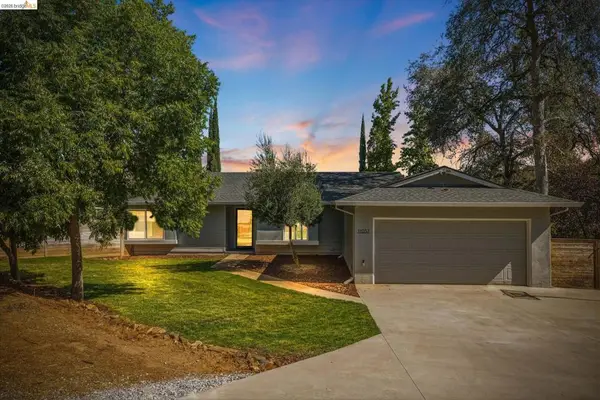 11037 Harrison Dr, Sonora, CA 95370