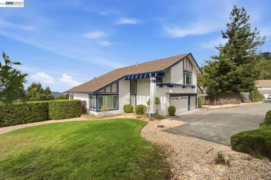 3814 Painted Pony Rd, El Sobrante, CA 94803 - #2