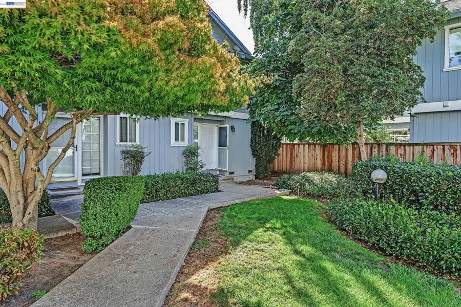 20115 Redwood Rd #15, Castro Valley, CA 94546 - #3