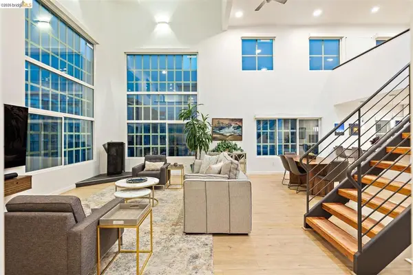 201 3rd St #302, Oakland, CA 94607