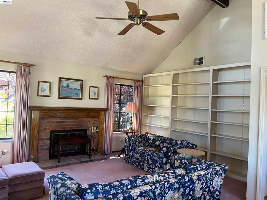 2510 Galleon Pl, San Leandro, CA 94577 - #3