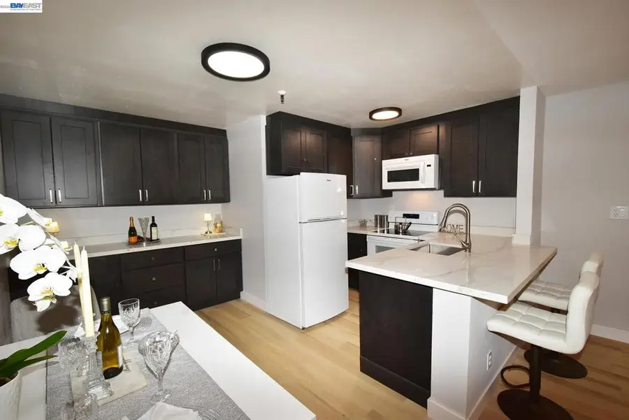 303 Adams St #109, Oakland, CA 94610 - #2