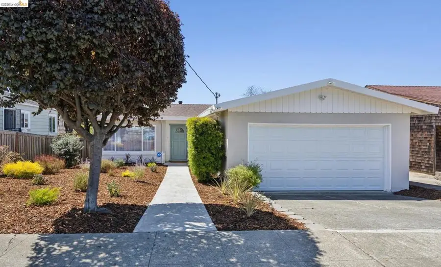 967 Yuba St, Richmond, CA 94805 - #2