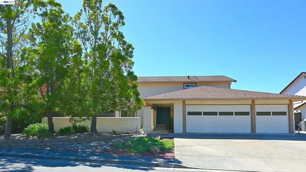 3585 Deer Park Ct, Hayward, CA 94542