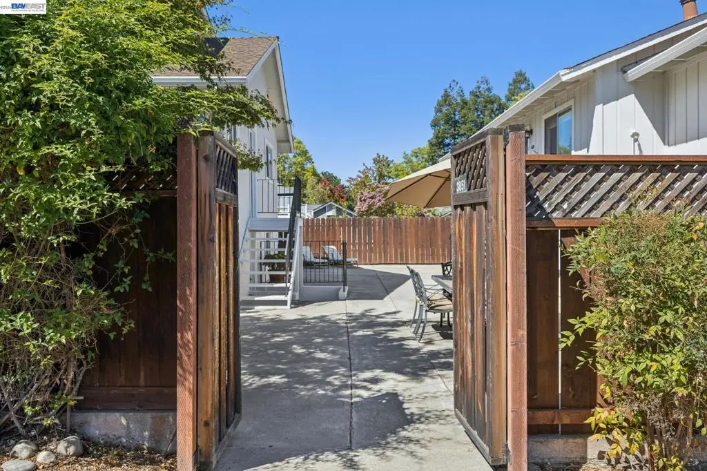 3851 Vineyard Ave, Pleasanton, CA 94566 - #1