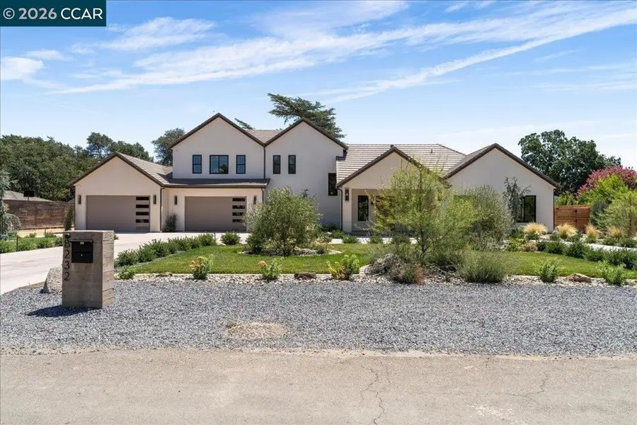 8232 Lee Dr, Citrus Heights, CA 95610 - #3