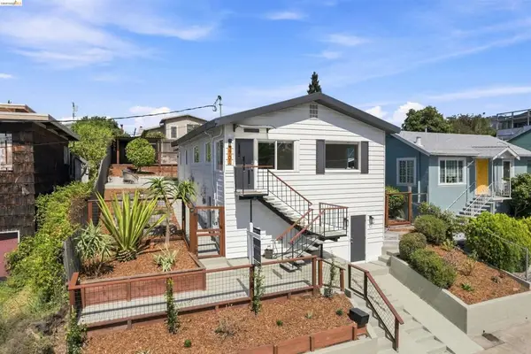 3701 Green Acre Rd, Oakland, CA 94619