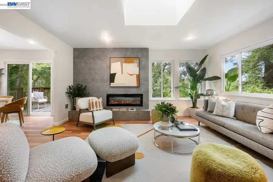 6625 Thornhill Dr, Oakland, CA 94611 - #2