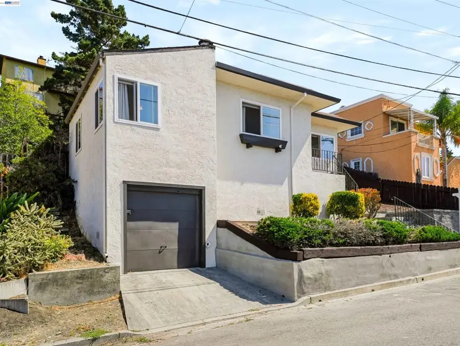 17198 Roberto St, Castro Valley, CA 94546 - #2