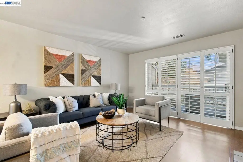 2627 Oak Rd #B, Walnut Creek, CA 94597 - #1