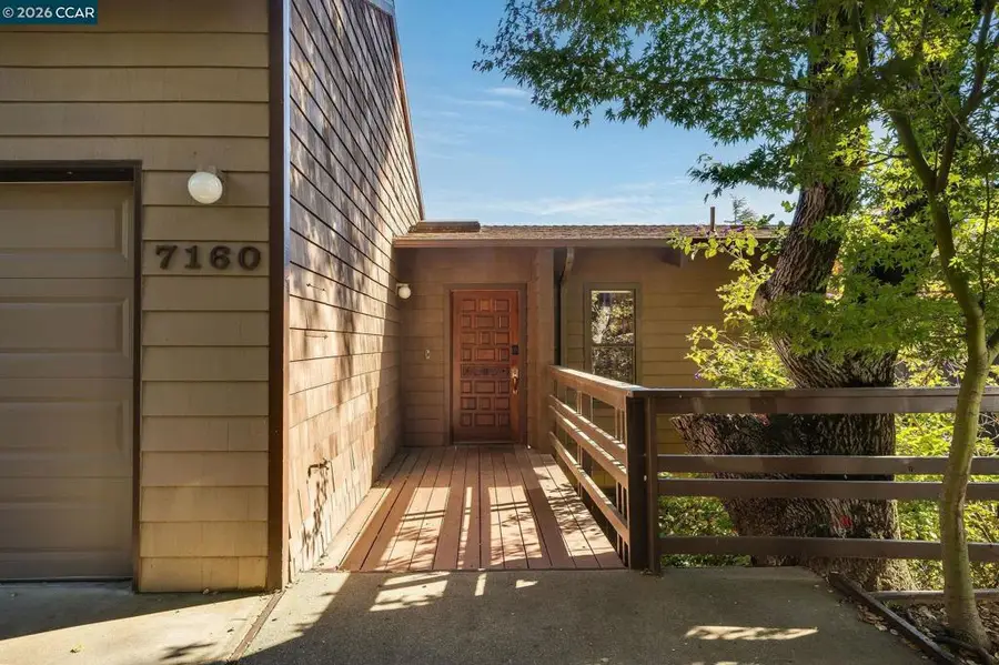 7160 Thorndale Dr, Oakland, CA 94611 - #3