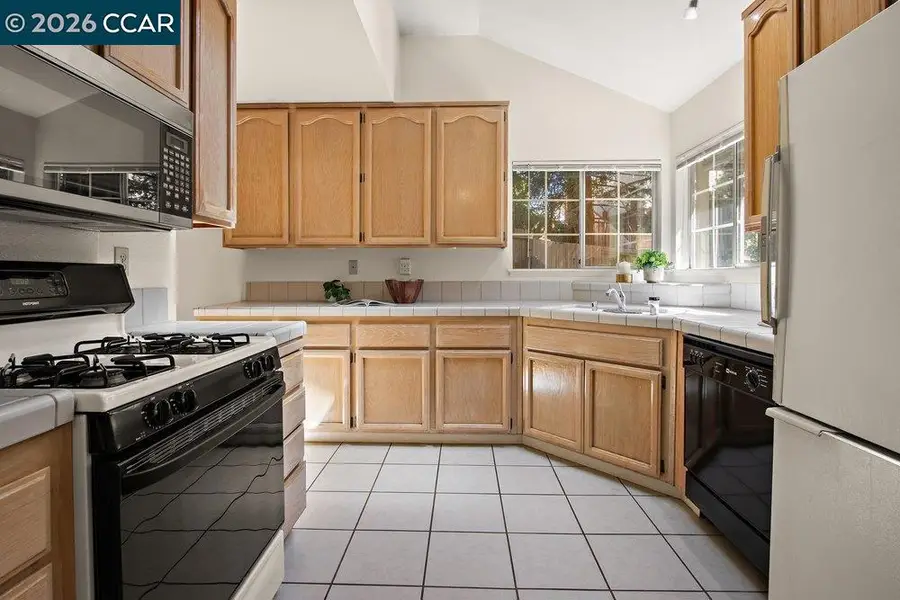 244 Hillcrest Ct, Pleasant Hill, CA 94523 - #3