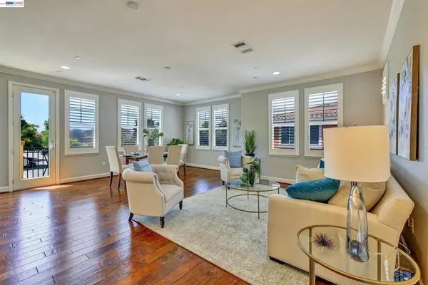 538 Selby Ln, Livermore, CA 94551