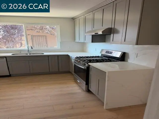 4809 Walnut St, Oakland, CA 94619 - #2