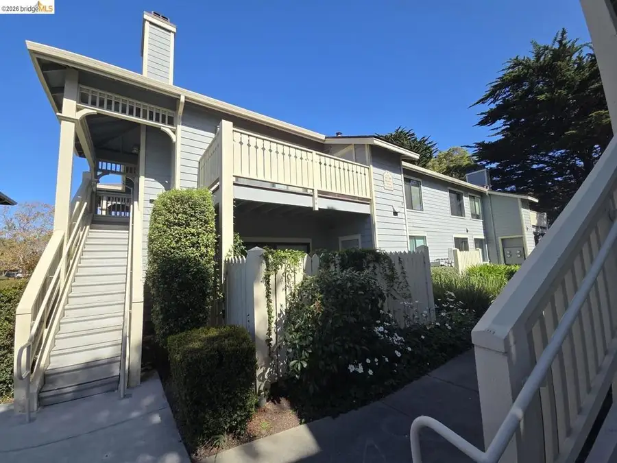 202 Shoreline Ct, Richmond, CA 94804 - #3