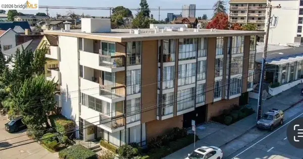 4099 Howe St #102, Oakland, CA 94611