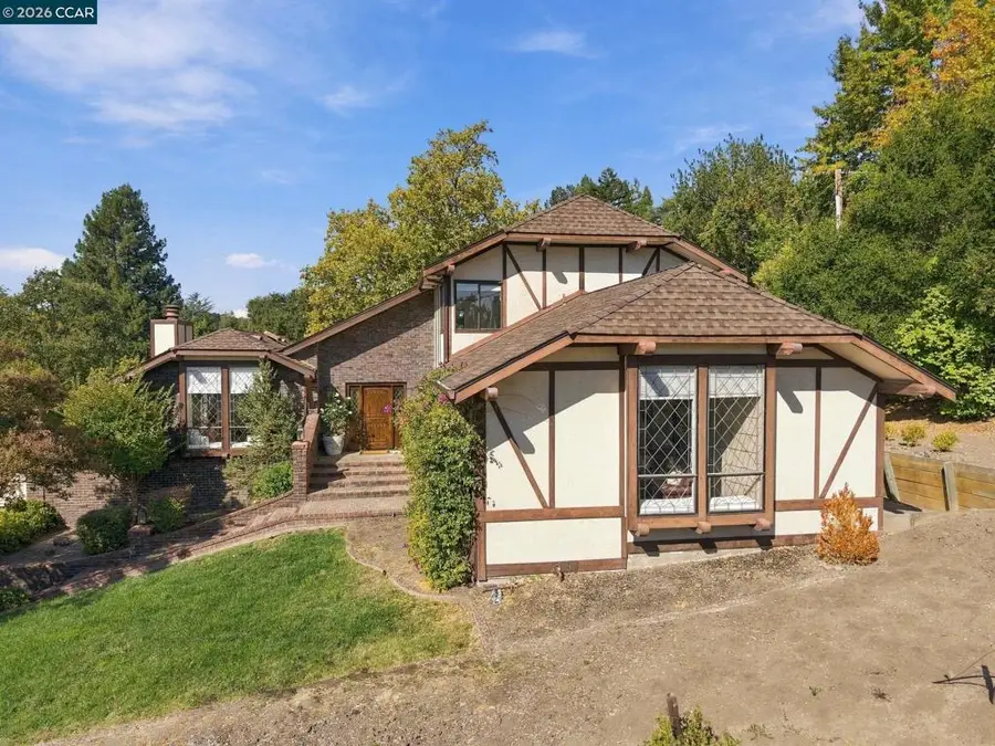 945 Stow Ln, Lafayette, CA 94549 - #3