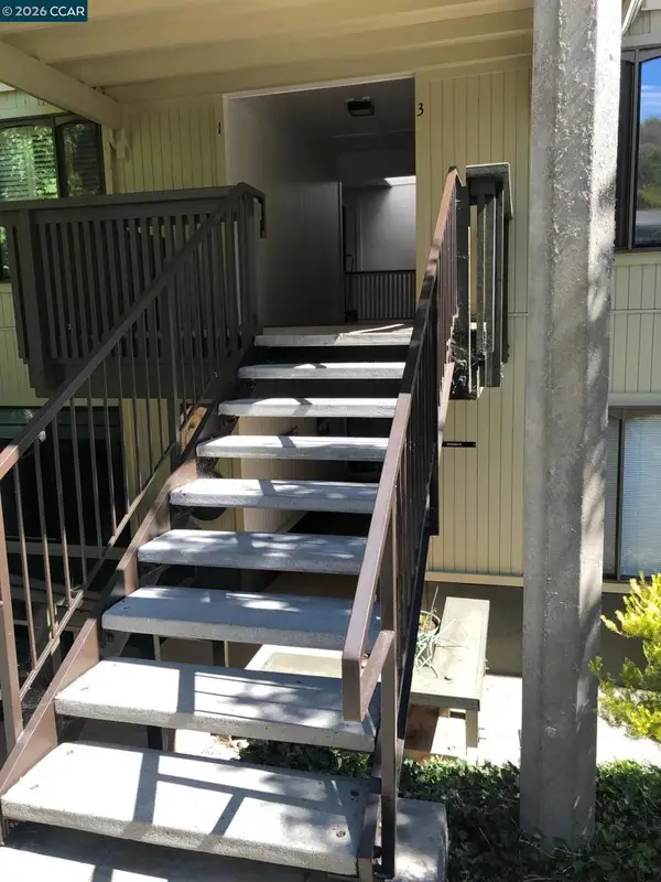 1116 Fairlawn Court #3, Walnut Creek, CA 94595