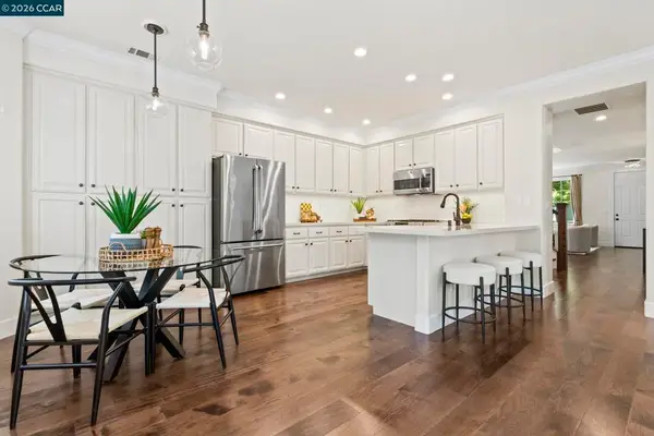 218 Abigail Cir, Danville, CA 94506