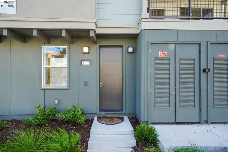 9732 Seawind Way, Newark, CA 94560 - #2