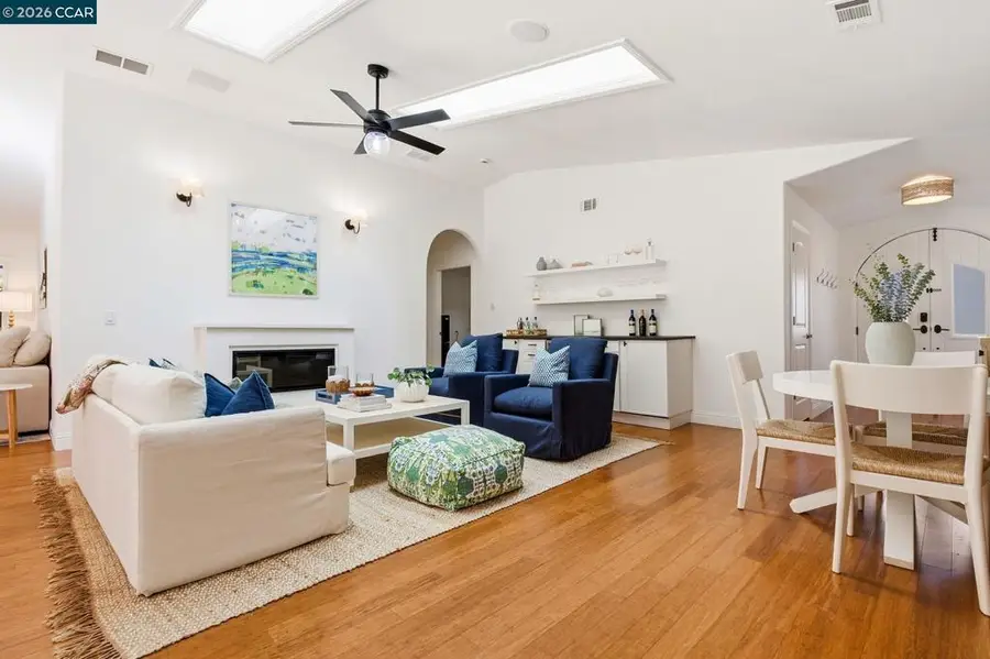 2643 Buena Vista Ave, Walnut Creek, CA 94597 - #2