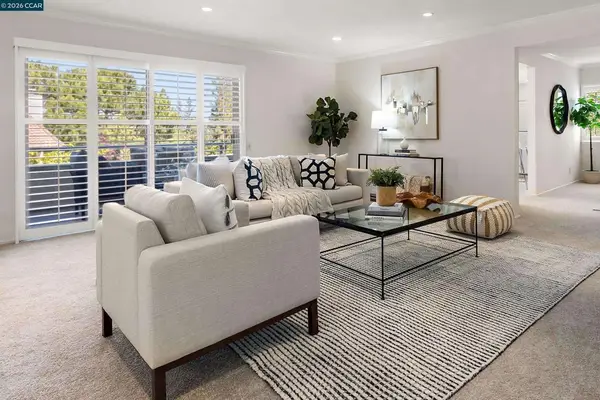 1501 Ptarmigan Dr #7B, Walnut Creek, CA 94595