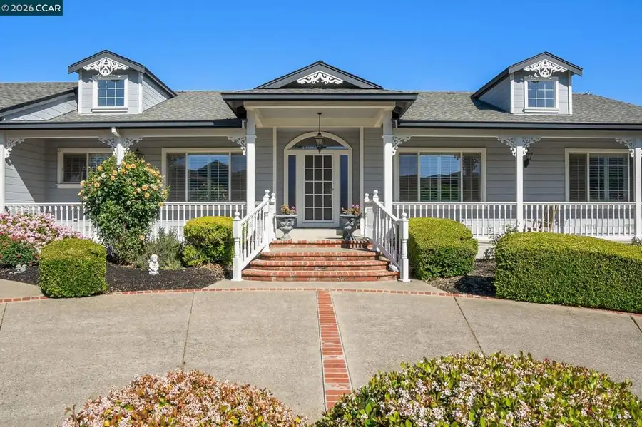 8106 Marsh Creek Rd, Clayton, CA 94517 - #3