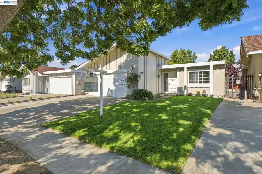 3817 Dryden Rd, Fremont, CA 94555 - #2