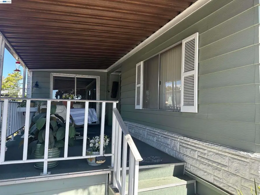 965 New England Village Dr., Hayward, CA 94544 - #3