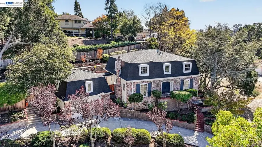 4571 Ewing Rd, Castro Valley, CA 94546 - #2