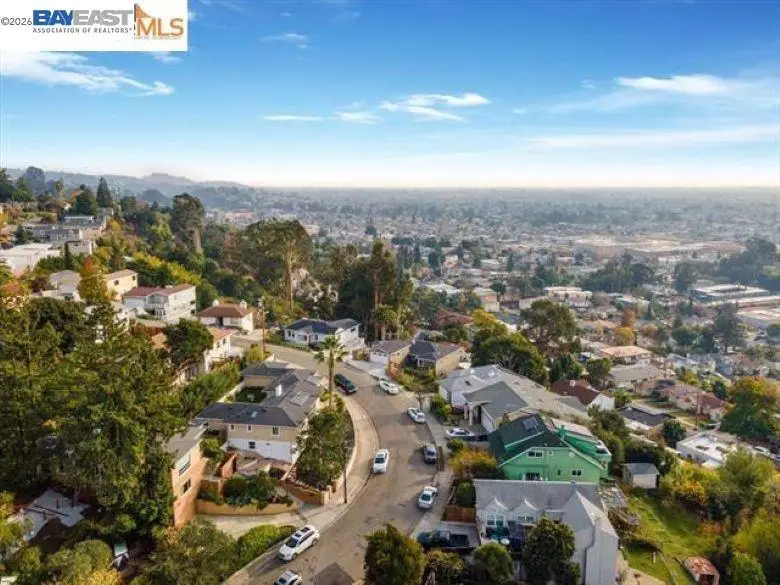 6338 Buena Ventura Ave, Oakland, CA 94605 - #1