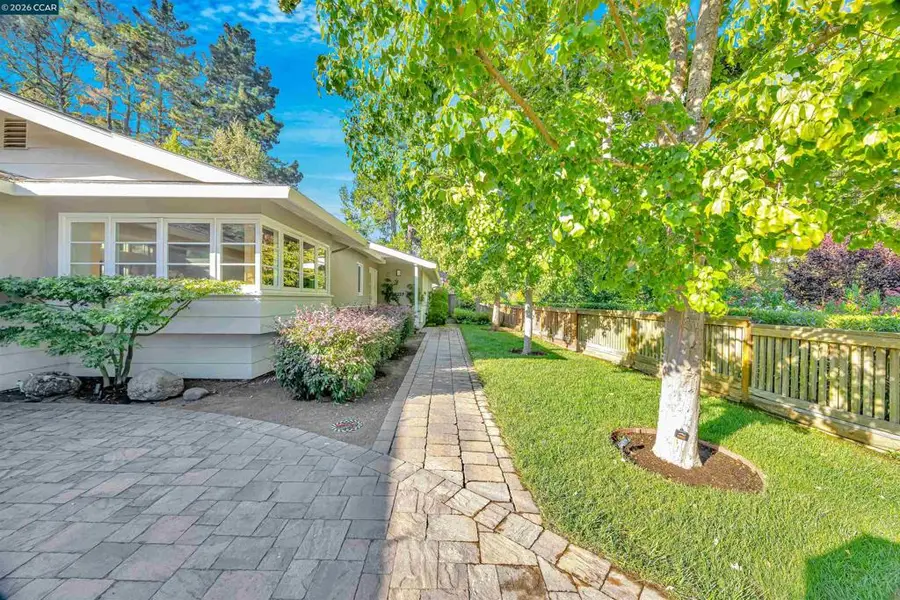 3237 Driftwood Dr, Lafayette, CA 94549 - #3
