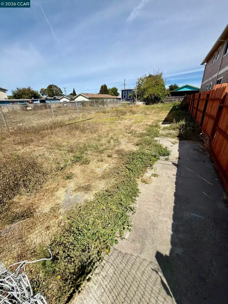 284 N Vernon, Richmond, CA 94801 - #2