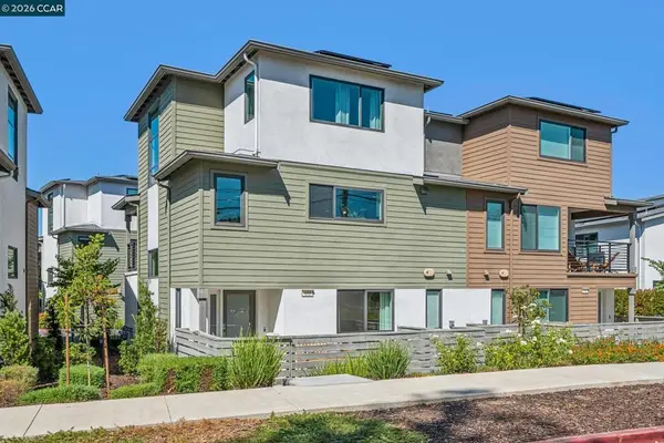 132 Pioneer Ave, Walnut Creek, CA 94597