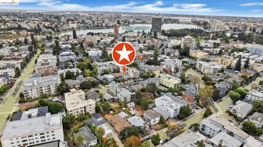328 Warwick Ave, Oakland, CA 94610 - #2