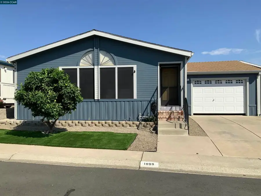 1909 Strasbourg Ln., Antioch, CA 94509 - #2
