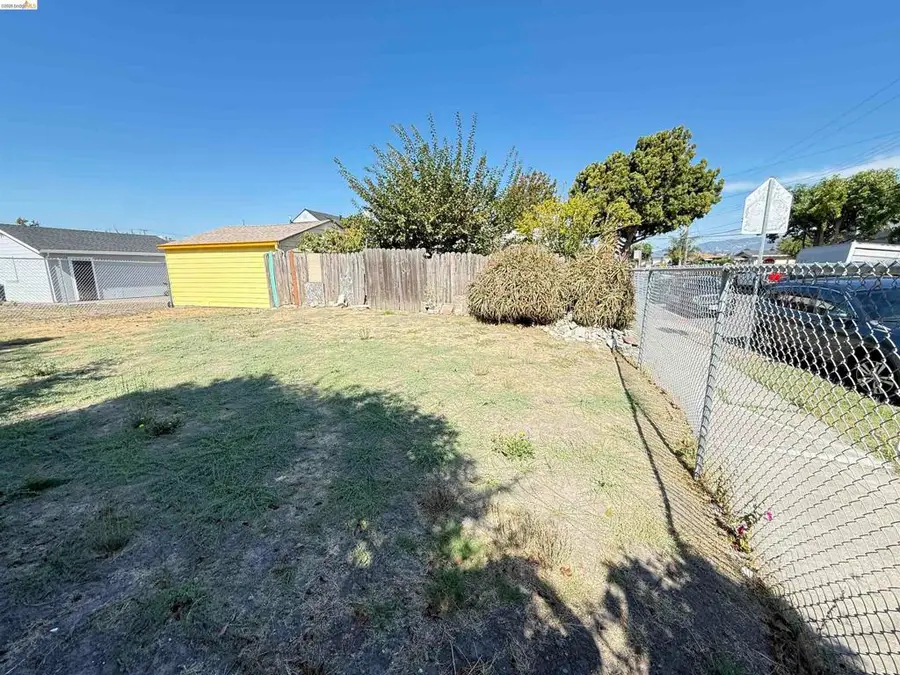 Olive St, Oakland, CA 94603 - #2