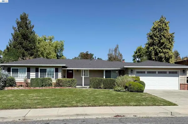 1061 Whitmer Ct, Fremont, CA 94539