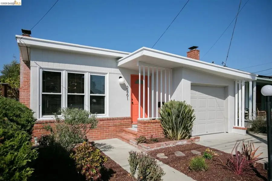 2861 Downer Ave, Richmond, CA 94804 - #2