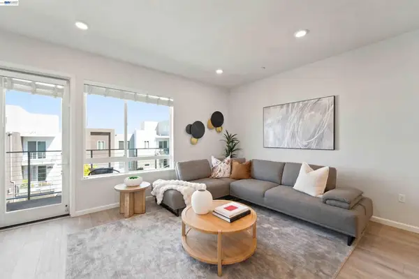 314 Llano De Los Robles Ave #7, San Jose, CA 95136