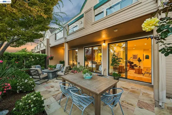 9 Regulus Ct, Alameda, CA 94501