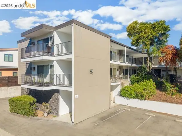 950 Mountain View Dr, Lafayette, CA 94549 - #1