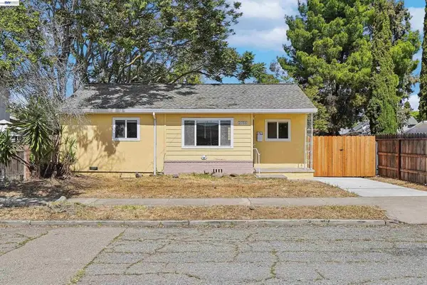2056 Elm St, Livermore, CA 94551