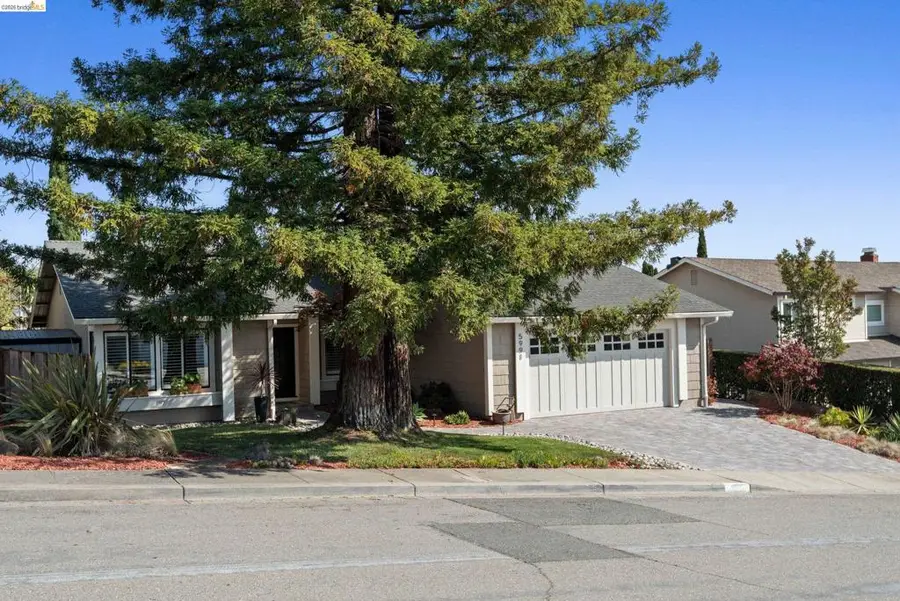 5991 Skyfarm Dr, Castro Valley, CA 94552 - #2