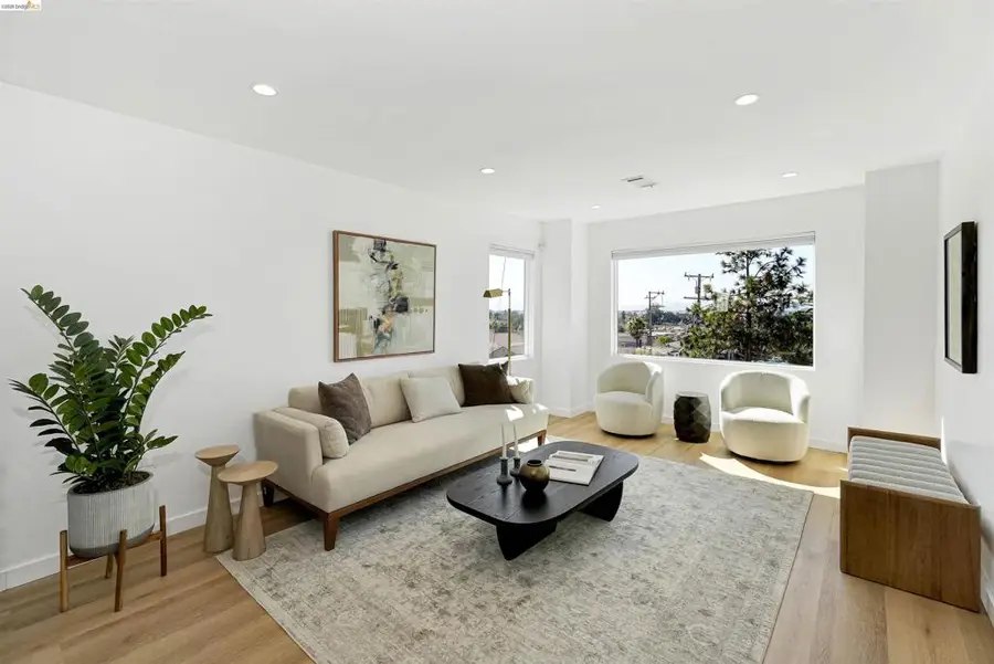 2922 Parker Ave, Oakland, CA 94605 - #2