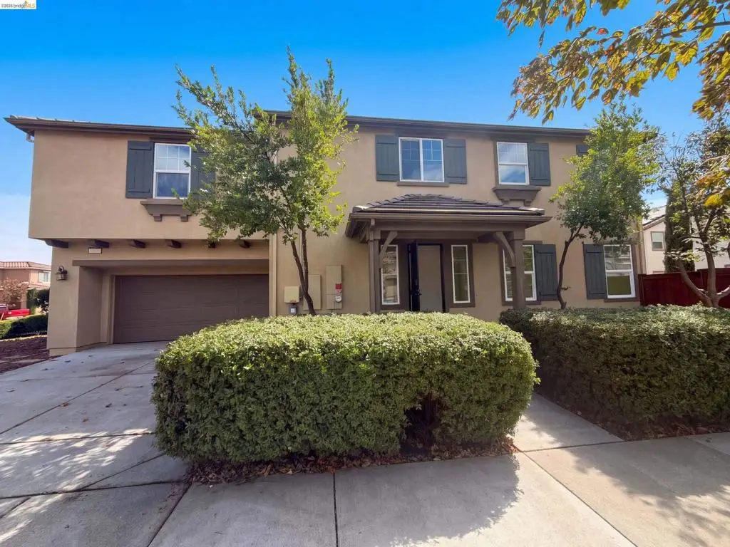 2491 Chuck Hammond Dr, Fairfield, CA 94533 - #1