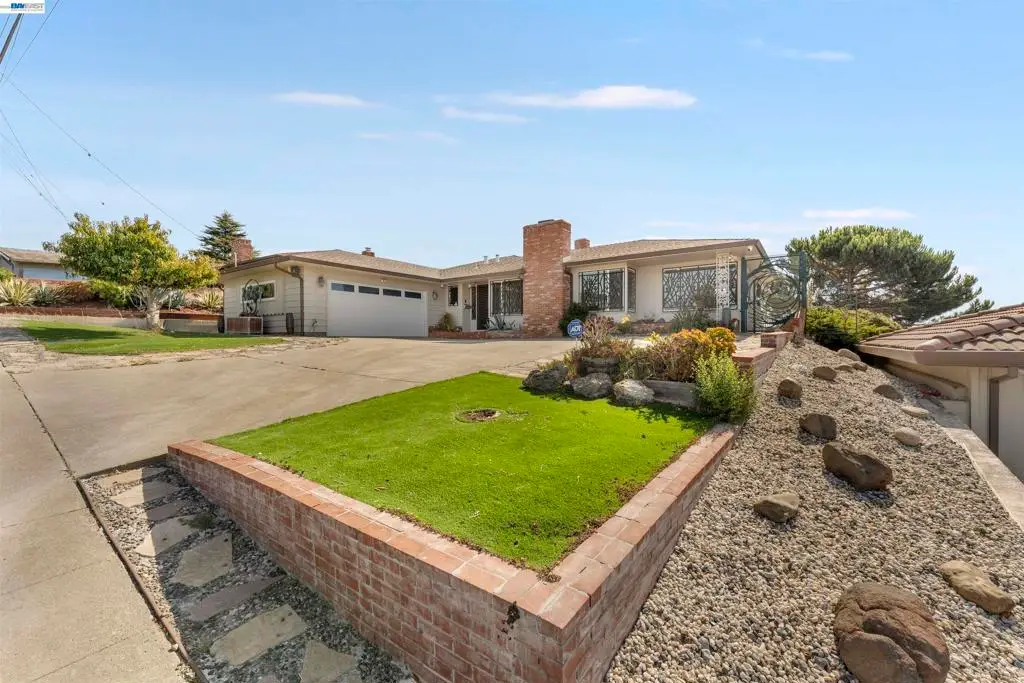 2624 Lakeview Dr, San Leandro, CA 94577 - #1