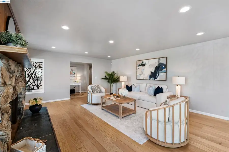 2624 Lakeview Dr, San Leandro, CA 94577 - #2